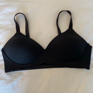 Very comfortable, wireless bra! Love this.